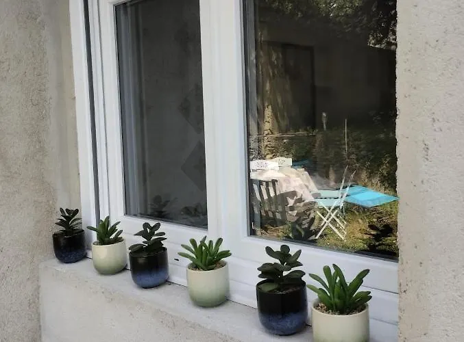 Jardin شقة